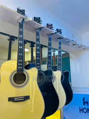 Guitar Yamaha F 6000 With Full Accessories