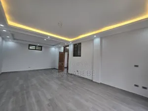 6bdrm House in Akaky Kaliti for sale