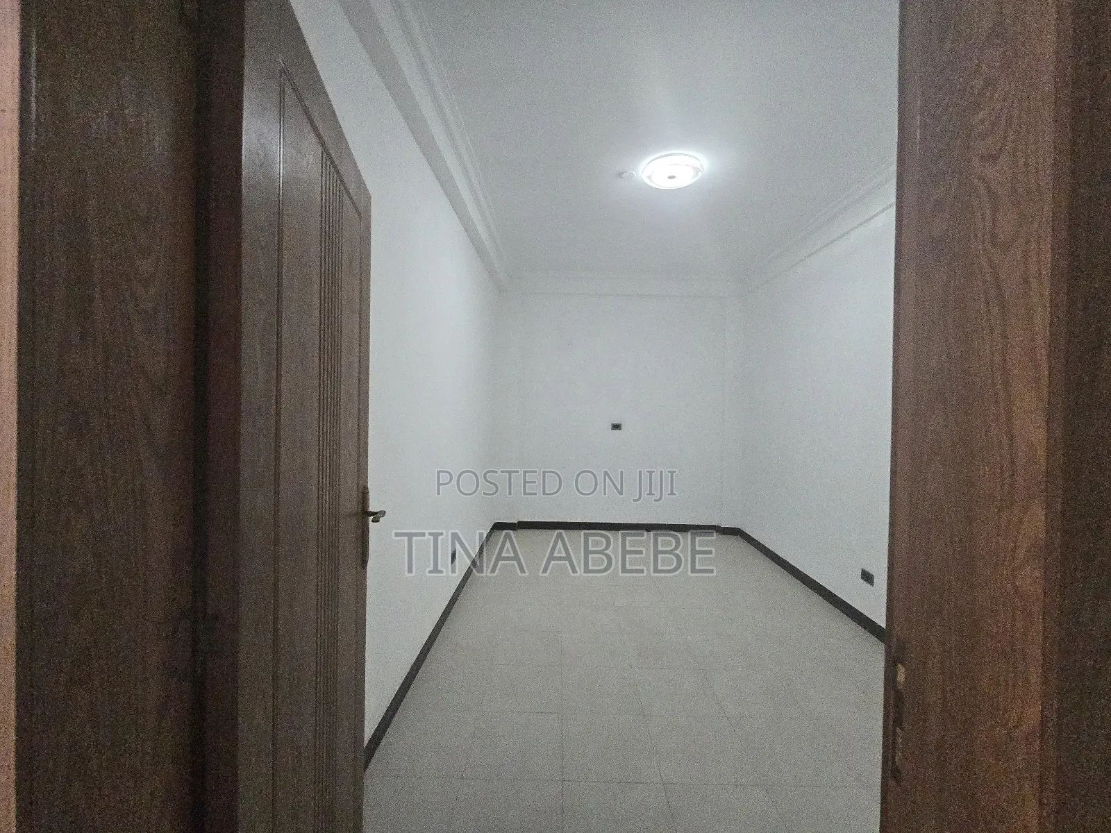 6bdrm House in Akaky Kaliti for sale