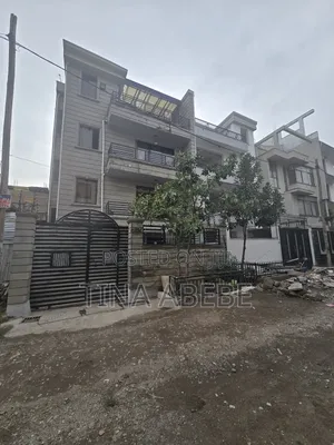 6bdrm House in Akaky Kaliti for sale