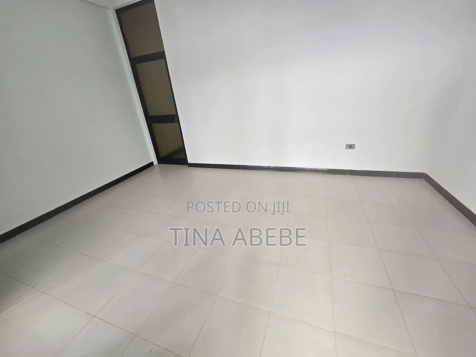 4bdrm House in Akaky Kaliti for sale