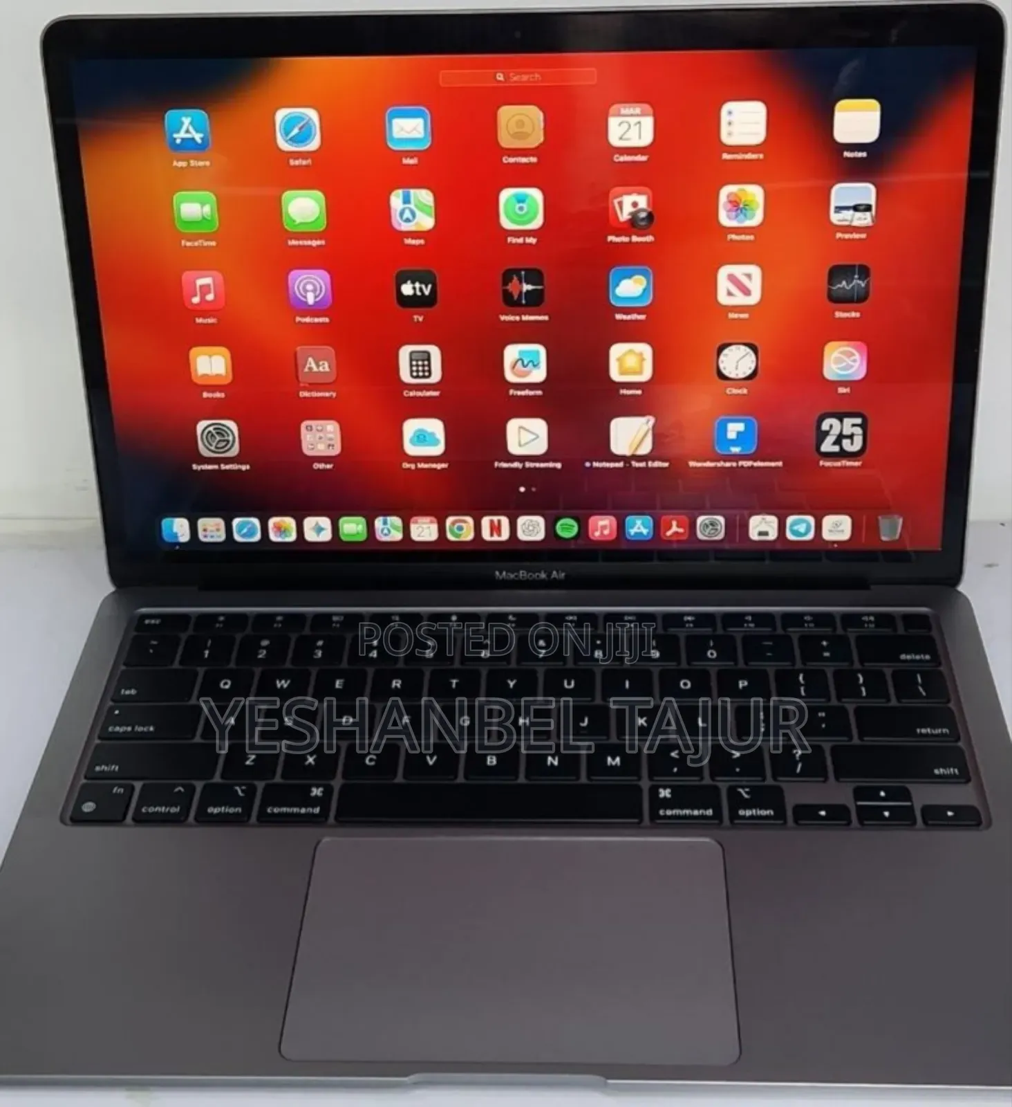 New Laptop Apple MacBook Air 2020 M1 8GB Apple M1 SSD 256GB