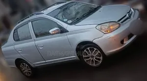 Toyota Platz 2005 Silver