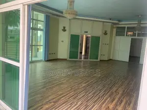 8bdrm House in Lideta for rent