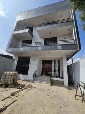 4bdrm Townhouse/Terrace in Oromia-Finfinne for sale