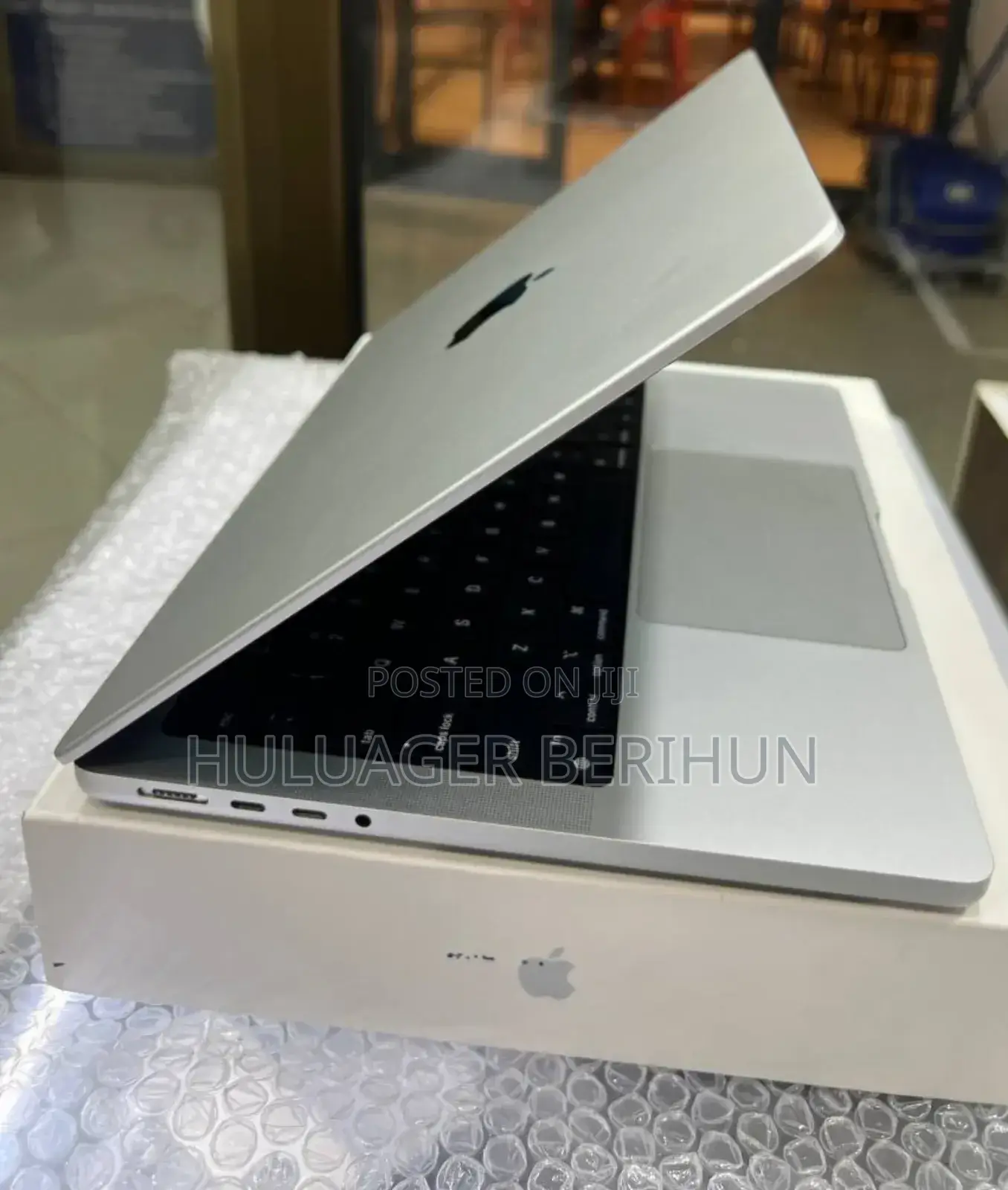 New Laptop Apple MacBook Pro 2021 M1 16GB Apple M1 Pro SSD 512GB