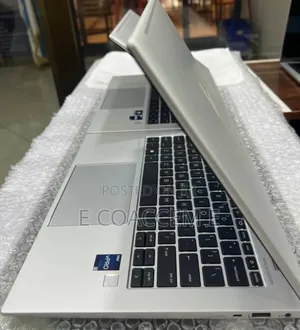 New Laptop HP EliteBook 840 G9 16GB Intel Core i5 SSD 1T