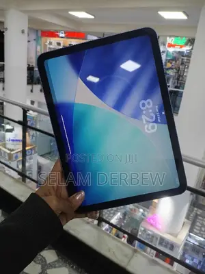 New Apple iPad (2022) 64 GB