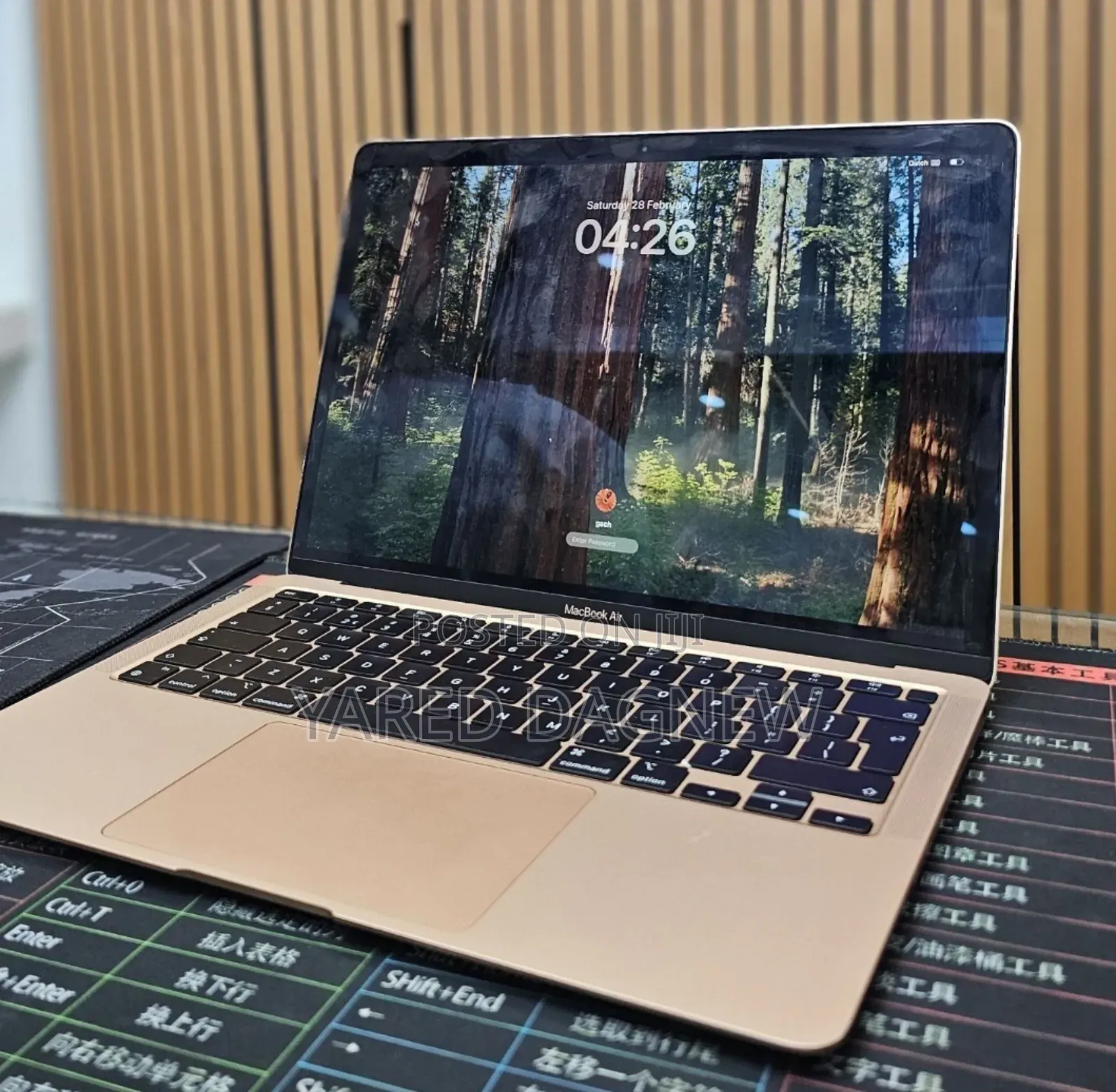 New Laptop Apple MacBook Air 2020 M1 8GB Apple M1 SSD 256GB