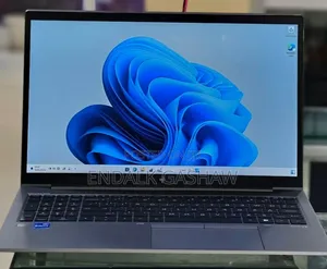 New Laptop HP ZBook Studio G8 16GB Intel Core i7 SSD 512GB