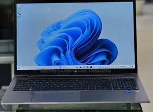 New Laptop HP ZBook 15 16GB Intel Core i5 SSD 512GB