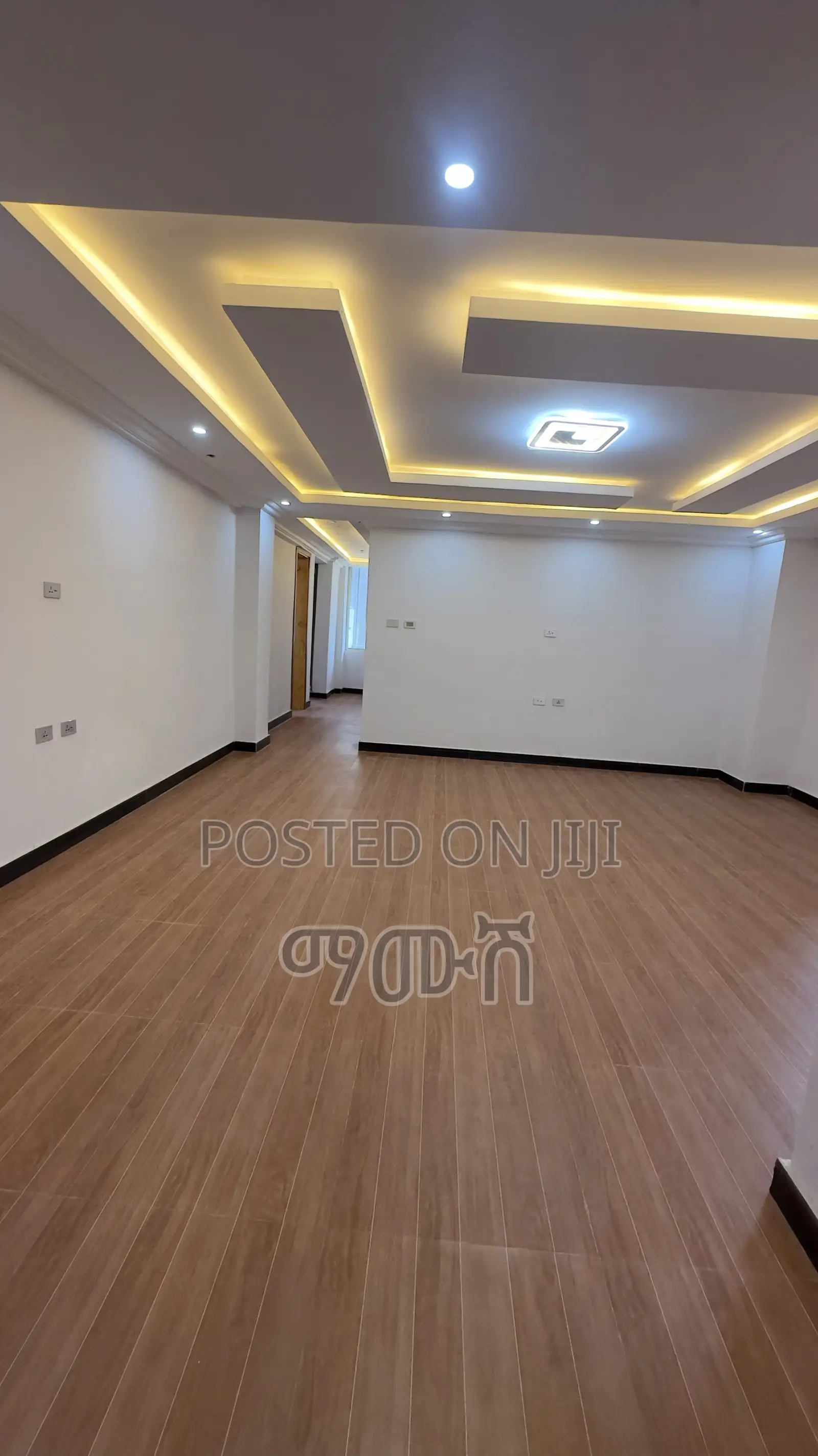 Furnished 3bdrm Condo in አያት, Bole for sale