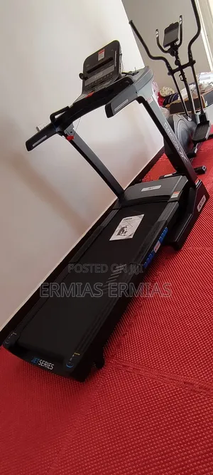 Jet 300 Reebok Treadmill