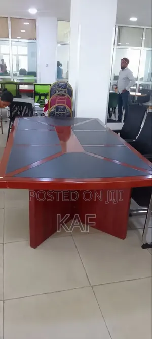 Mitting Table