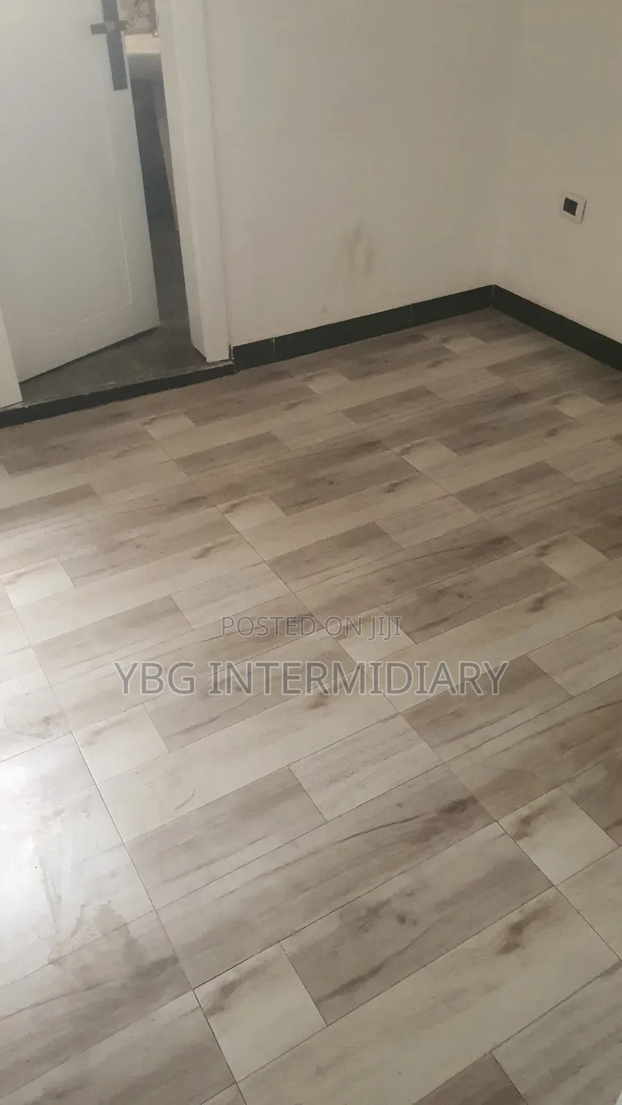 Furnished 4bdrm Penthouse in Penthouse, Yeka for sale