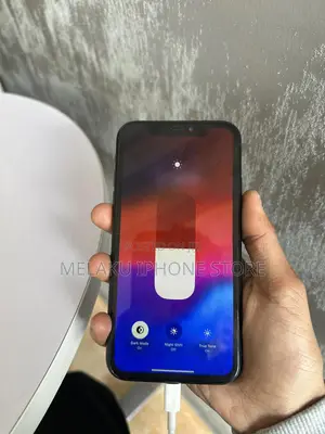 Apple XR 64 GB Black