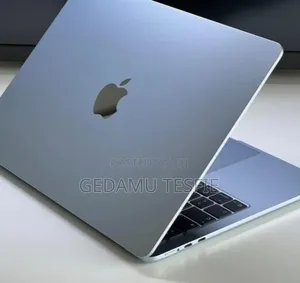 New Laptop Apple MacBook Air 16GB SSD 256GB