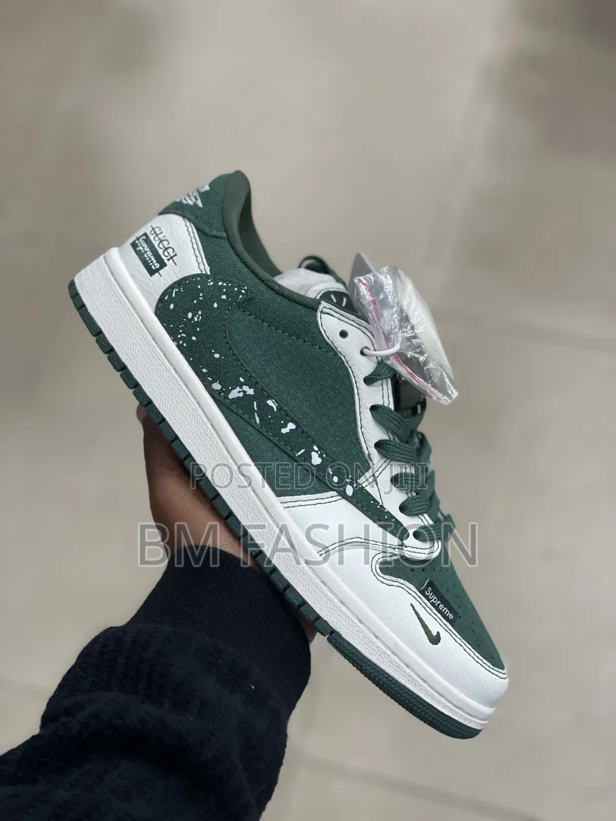 Air Jordan 1 X Travis Scott X Supreme