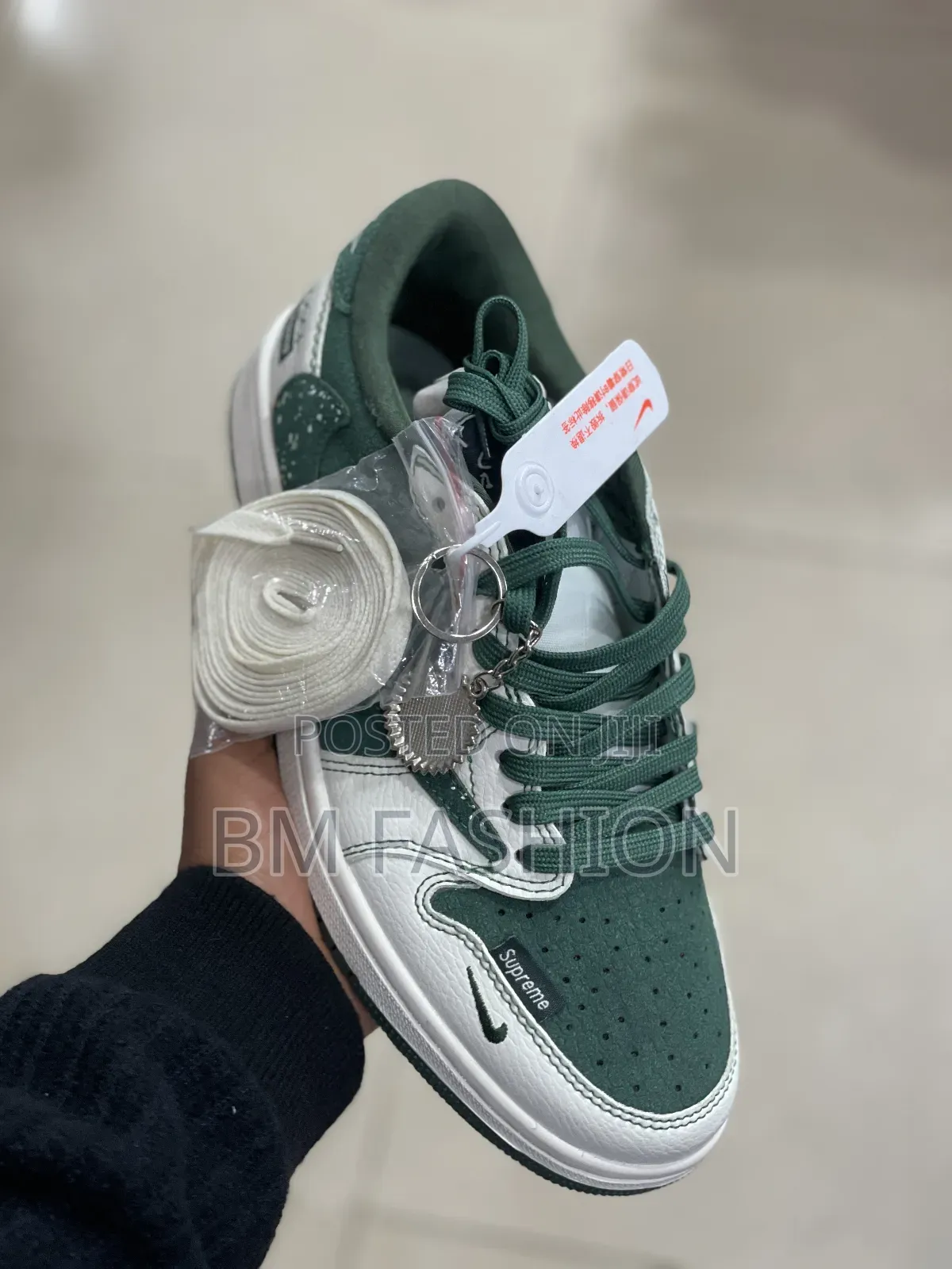 Air Jordan 1 X Travis Scott X Supreme