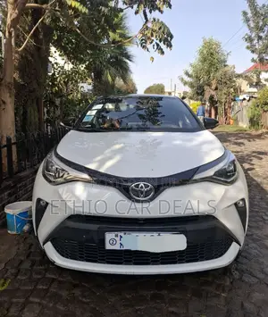 Toyota C-HR 2021 White