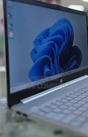 New Laptop HP Pavilion 15 8GB Intel Core i7 SSD 512GB