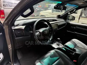 Toyota Hilux Revo Double Cab Deisel 2.8 AWD 2022 Gray