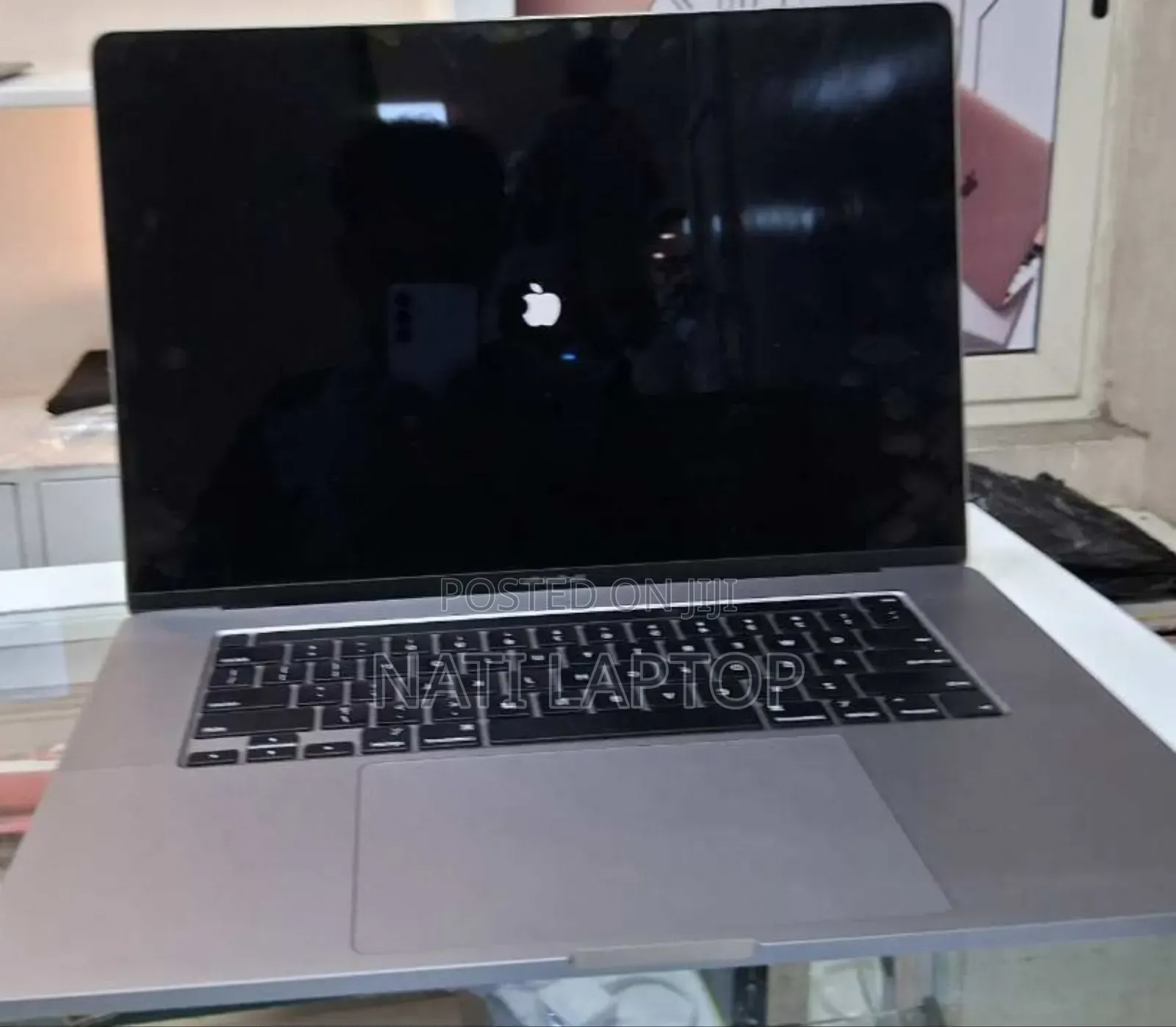 New Laptop Apple MacBook Pro 2019 32GB Intel Core i9 SSD 512GB