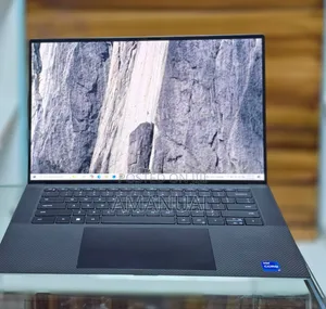 New Laptop Dell XPS 15 16GB Intel Core i7 SSD 512GB