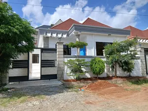 3bdrm House in የሚሸጥ 250 ካሬ ቪላ አያት, Bole for sale