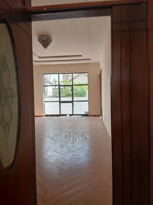 3bdrm House in የሚሸጥ 250 ካሬ ቪላ አያት, Bole for sale