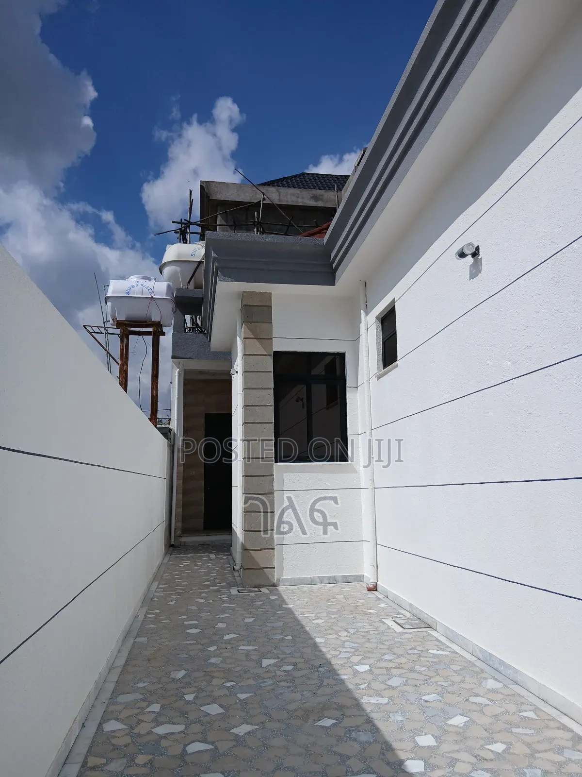 3bdrm House in የሚሸጥ 250 ካሬ ቪላ አያት, Bole for sale