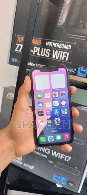 Apple XR 64 GB Black