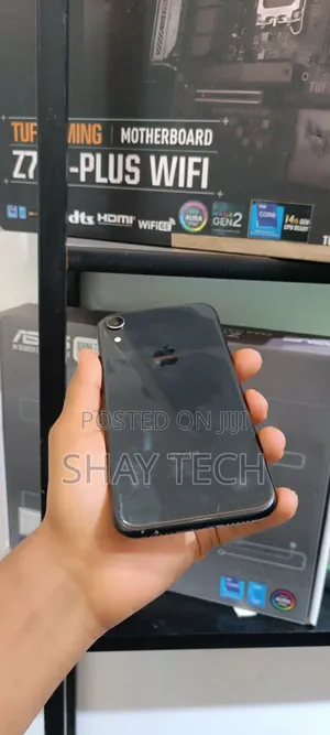 Apple XR 64 GB Black