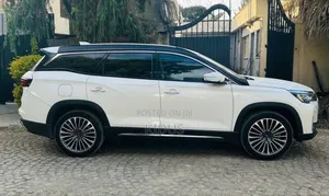 Jetour X70 Plus 2022 White