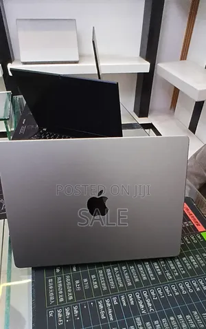 New Laptop Apple MacBook Air 2025 M4 13-inch 16GB Apple M4 SSD 256GB
