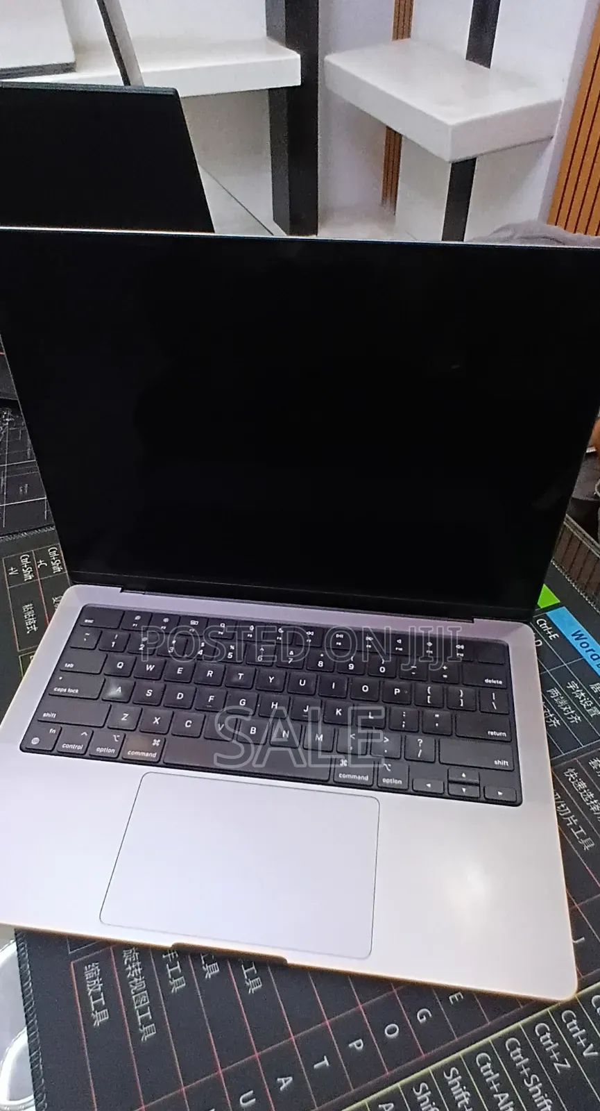 New Laptop Apple MacBook Air 2025 M4 13-inch 16GB Apple M4 SSD 256GB
