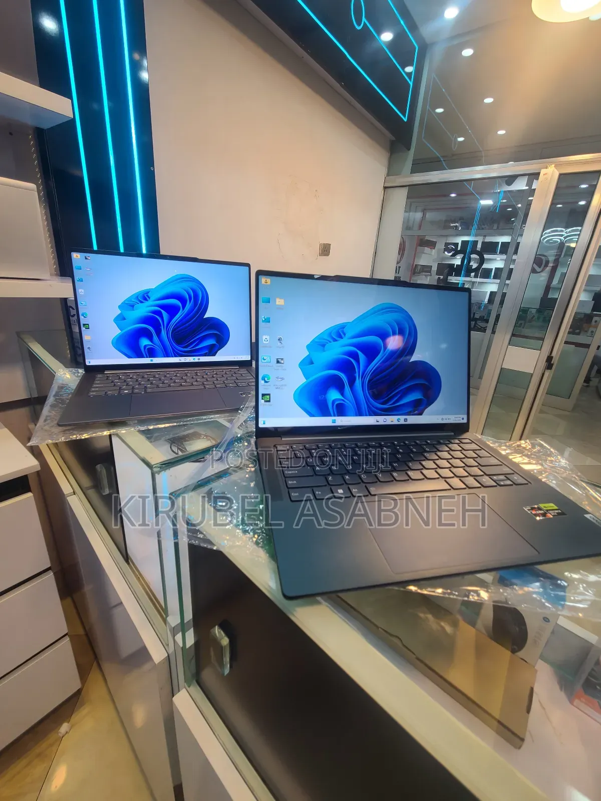 New Laptop Lenovo Yoga 7i 16GB AMD Ryzen 7 SSD 512GB