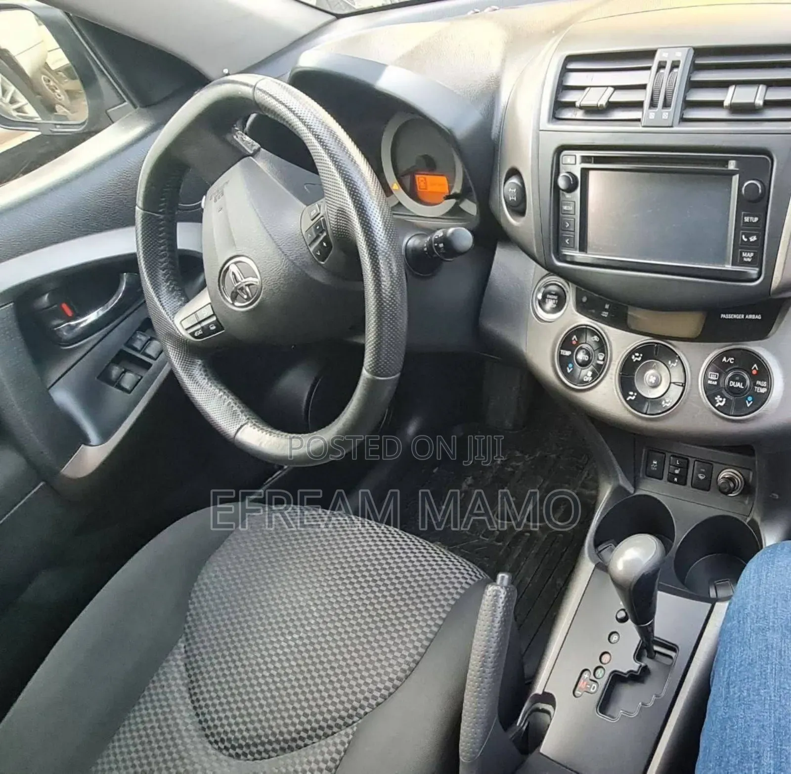 Toyota RAV4 2011