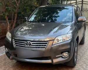 Toyota RAV4 2011