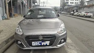 Suzuki Dzire 2022 Silver