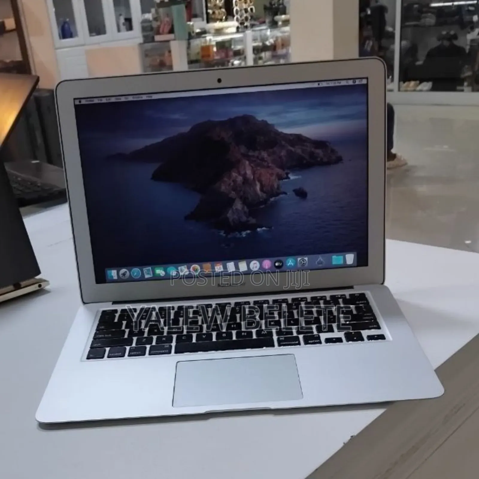 New Laptop Apple MacBook Air 2015 4GB Intel Core i5 SSD 256GB