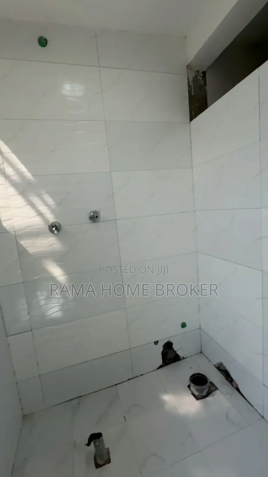 Furnished 2bdrm Condo in አያት 40/60 ኮንዶሚኒየም, Yeka for sale