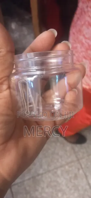 Plastic Bottles Jars የፕላስቲክ እቃ መያዣዎችን ያገኛሉ