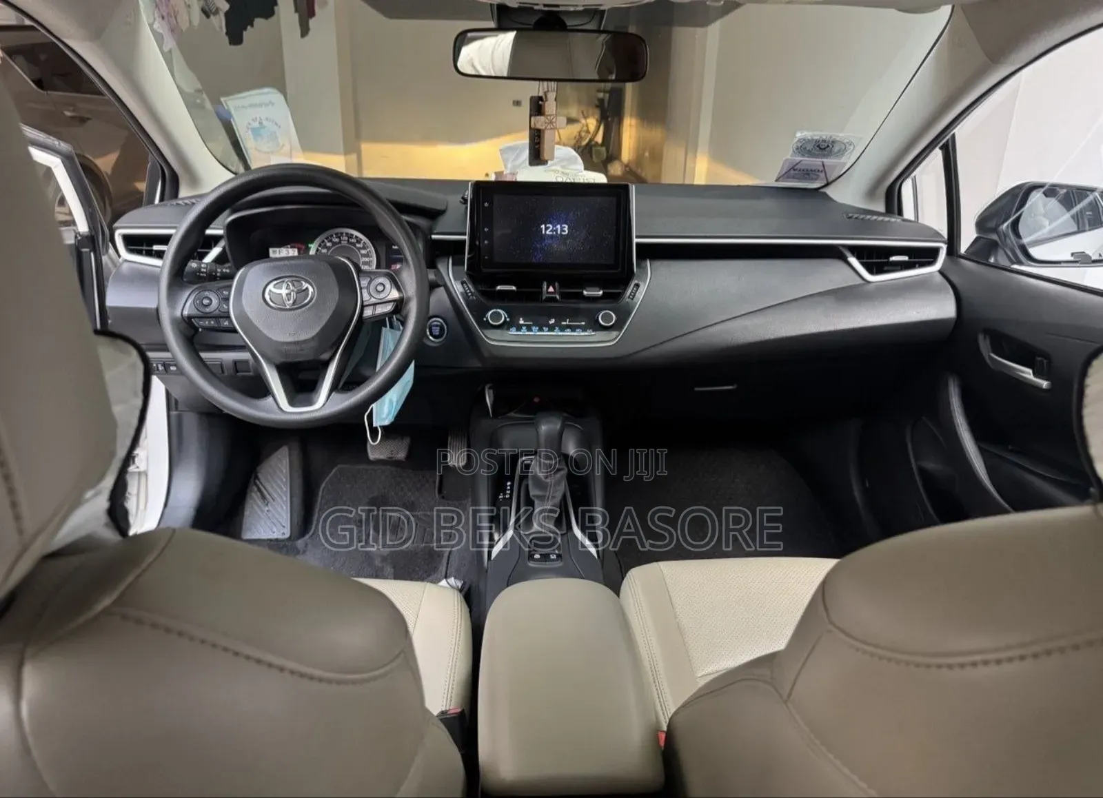 Toyota Corolla 2022 White