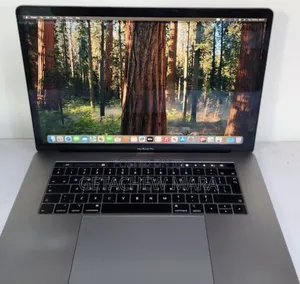 New Laptop Apple MacBook 2018 32GB Intel Core i9 SSD 512GB