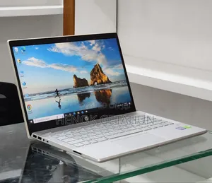 New Laptop HP Pavilion 15 8GB Intel Core i5 SSD 512GB