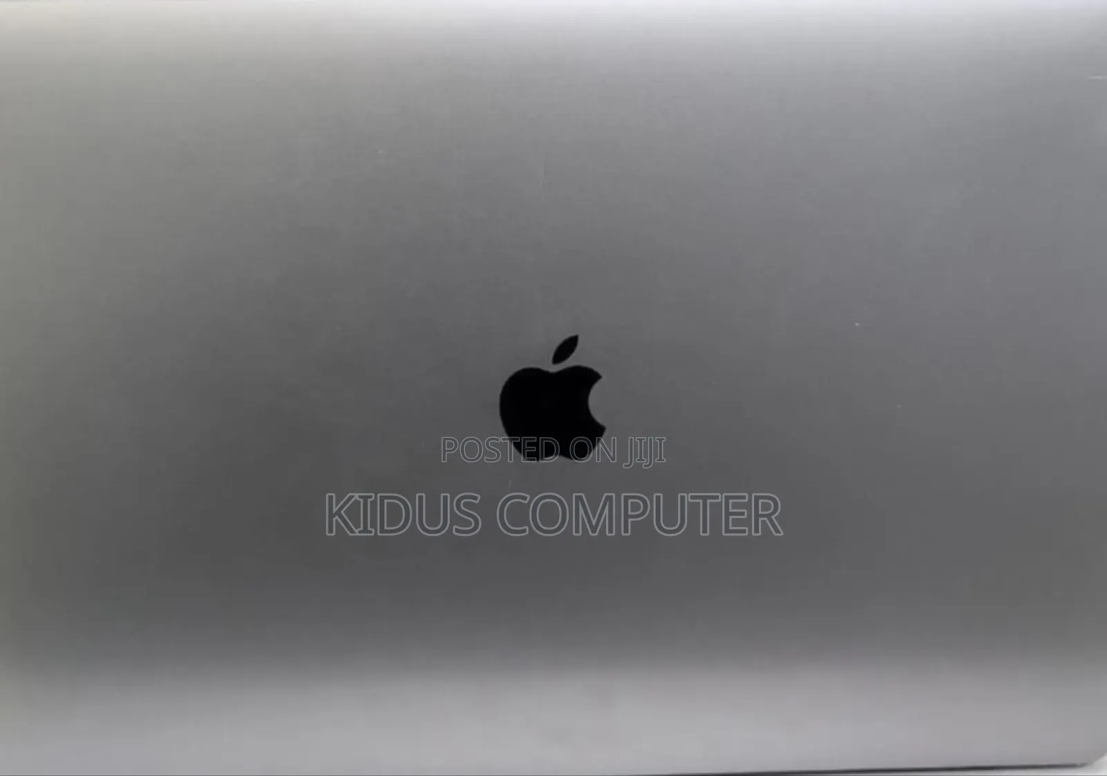New Laptop Apple MacBook 2018 32GB Intel Core i9 SSD 512GB