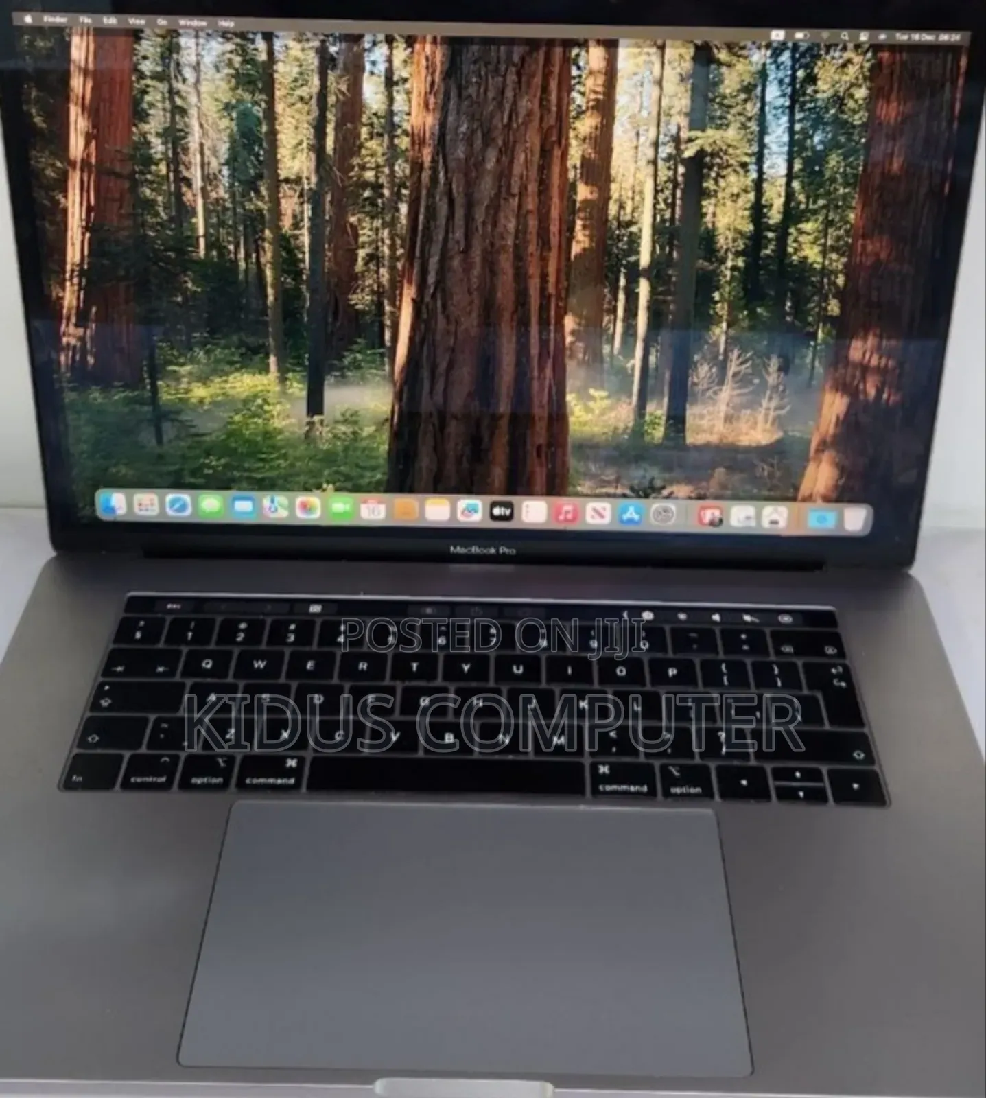 New Laptop Apple MacBook 2018 32GB Intel Core i9 SSD 512GB