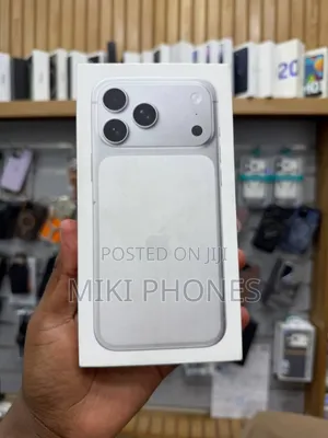 New Apple iPhone 17 Pro Max 256 GB Silver
