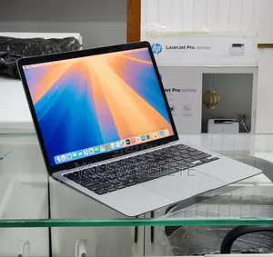 New Laptop Apple MacBook Air 2020 8GB Intel Core i3 SSD 256GB